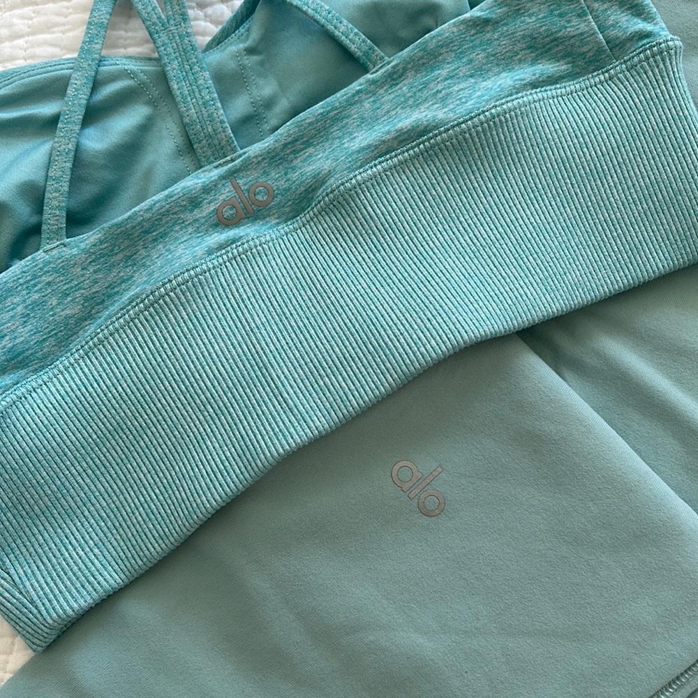 ALO Yoga Teal Activewear Set